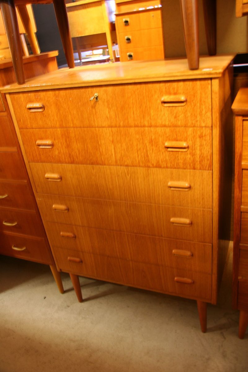 Artikkelnummer: 02.301, Teak kommode fra 60-tallet