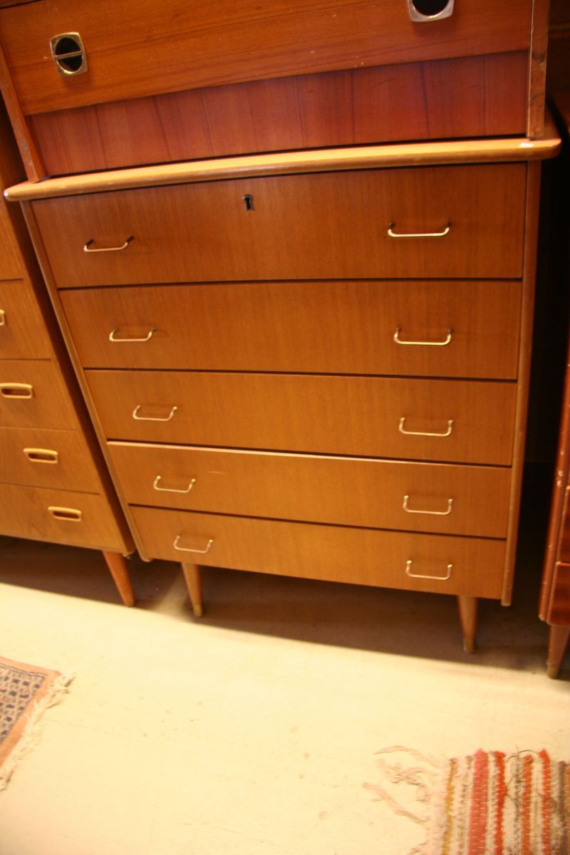 Artikkelnummer: 02.311, Teak kommode fra 60-tallet